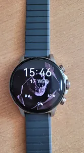 تجریه خرید ساعت هوشمند گلوریمی مدل M2 MAX LTD دارای قابلیت های کنترل موسیقی (Music Player)، قابلیت مکالمه از طریق بلوتوث، قابلیت تغییر طرح ساعت یا تم، صفحه همیشه روشن (Always-on Display) بند سیلیکون