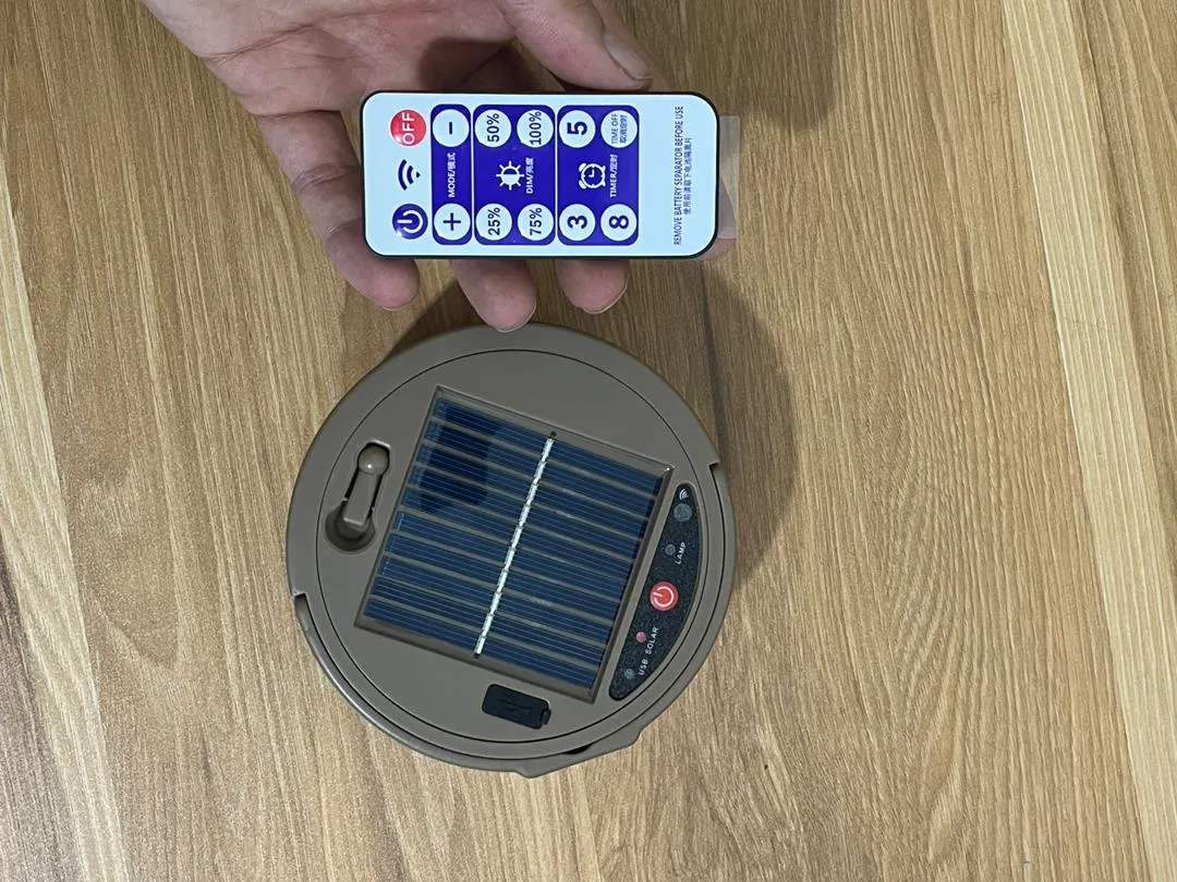 چراغ اضطراری کمپینگ لایت مدل SOLAR PANEL20 با نور چند رنگ