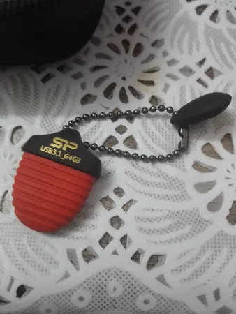 فلش مموری USB 3.1 سیلیکون پاور مدل Jewel J30 ظرفیت 64 گیگابایت