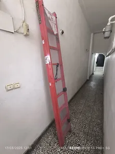 تجریه خرید نردبان 18 پله ماندگار مدل صدف به همراه پایه تعادل