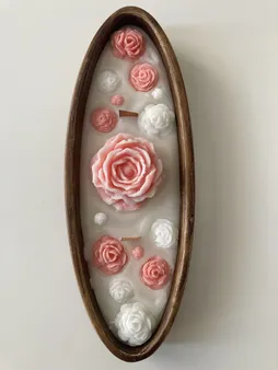 شمع دست ساز طرح قایق گل مدل T1043