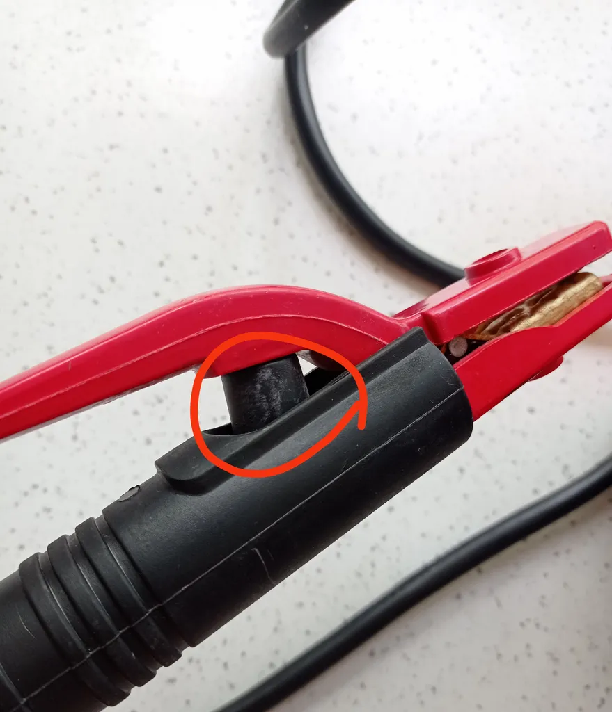 دستگاه جوش آروا 200 آمپر مدل 2111