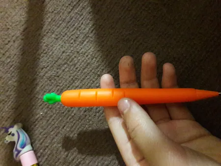 مداد نوکی 0.5 میلی متری طرح هویج مدل yz5331 کد 133928