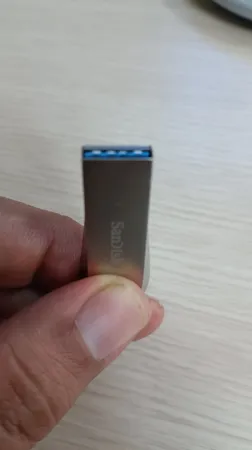 فلش مموری سن دیسک مدل Ultra Luxe ظرفیت 64 گیگابایت