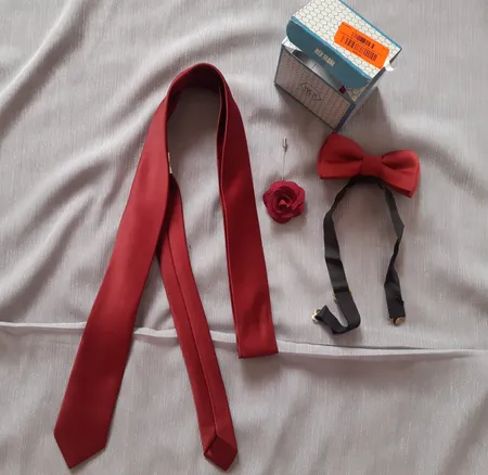 ست کراوات و پاپیون و گل کت مردانه هکس ایران مدل SET-SM ZRSH