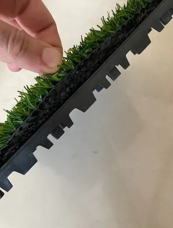 چمن مصنوعی مدل تایل کلیک سایز 30x30 سانتی متر