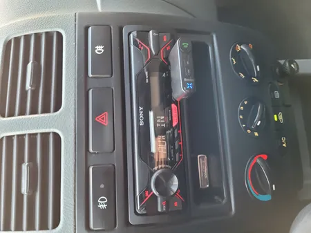 فرستنده صدا باسئوس مدل Qiyin AUX Car Bluetooth