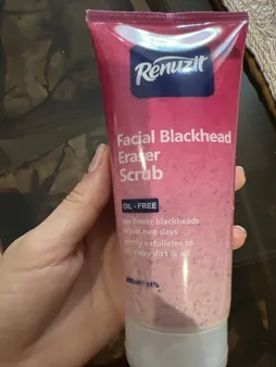 اسکراب پوست رینوزیت مدل Oil and Free حجم 200 میلی لیتر