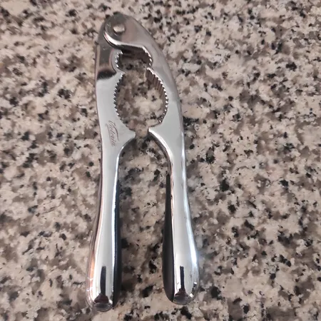 گردو و فندق شکن مدل FZ-714