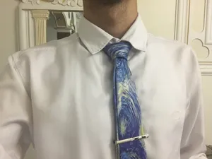 تجریه خرید کراوات مردانه طرح شب پرستاره ونگوگ