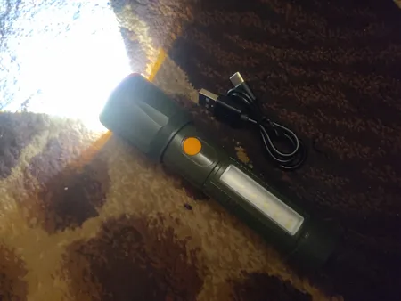 چراغ قوه دیپکینگ مدل DK-749 با نور مهتابی