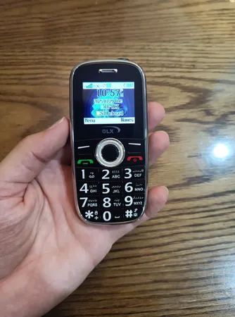 گوشی موبایل جی ال ایکس مدل F8 دو سیم کارت