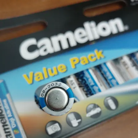 باتری قلمی کملیون مدل digi alkaline بسته 12 عددی