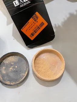 پودر تثبیت کننده آرایش لالا رخ شماره 01