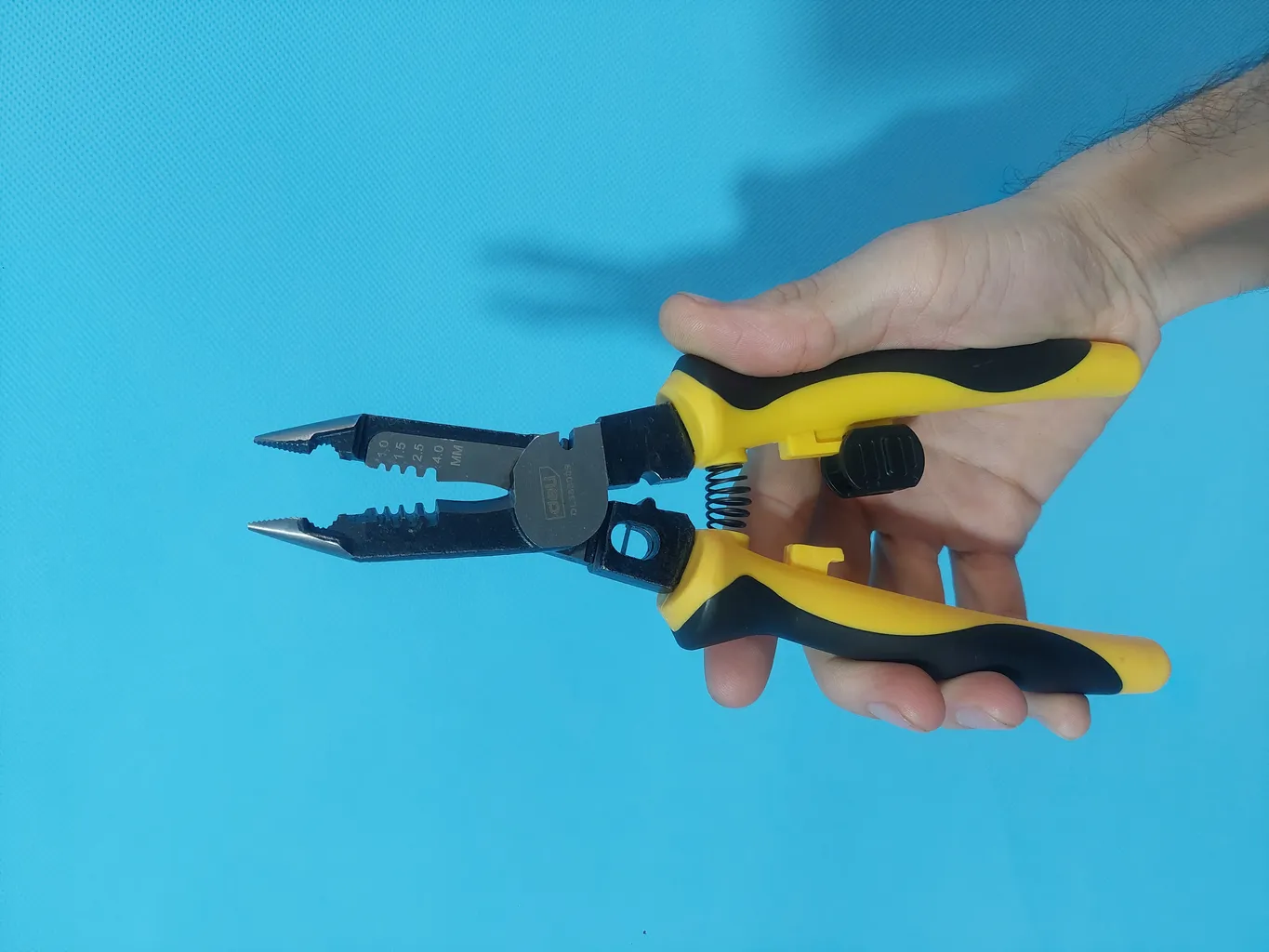 انبر چند کاره دلی مدل DL383009 سایز 9 اینچ