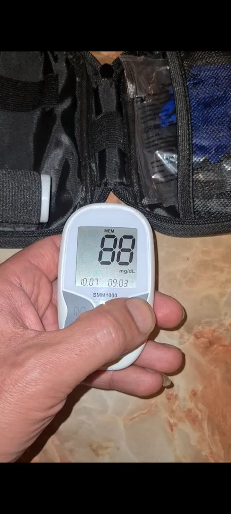 دستگاه تست قند خون دیابان مدل SMM 1000 به همراه نوار تست قند خون بسته 75 عددی