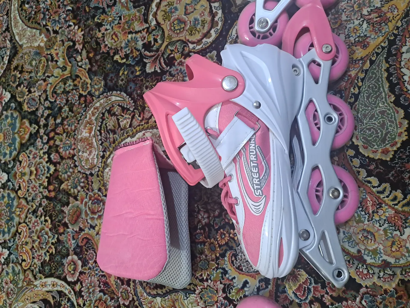 اسکیت کفشی مدل استریت tsma به همراه کلاه و لوازم ایمنی اسکیت