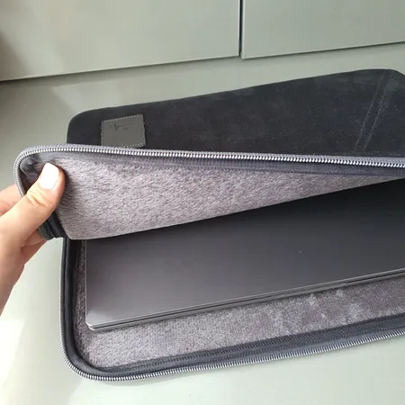 کاور لپ تاپ مدل بهت 00014 مناسب برای لپ تاپ 13.1 تا 14 اینچی