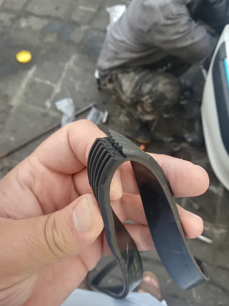 تسمه دینام خودرو دانگیل مدل 1665 مناسب برای پژو405