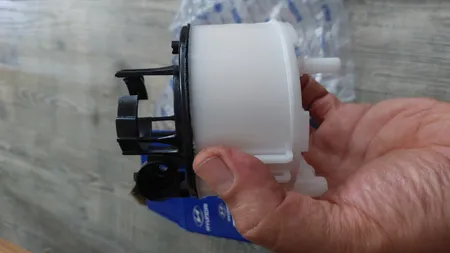 فیلتر بنزین خودرو موبیس مدل 3Q500 مناسب برای هیوندا توسان