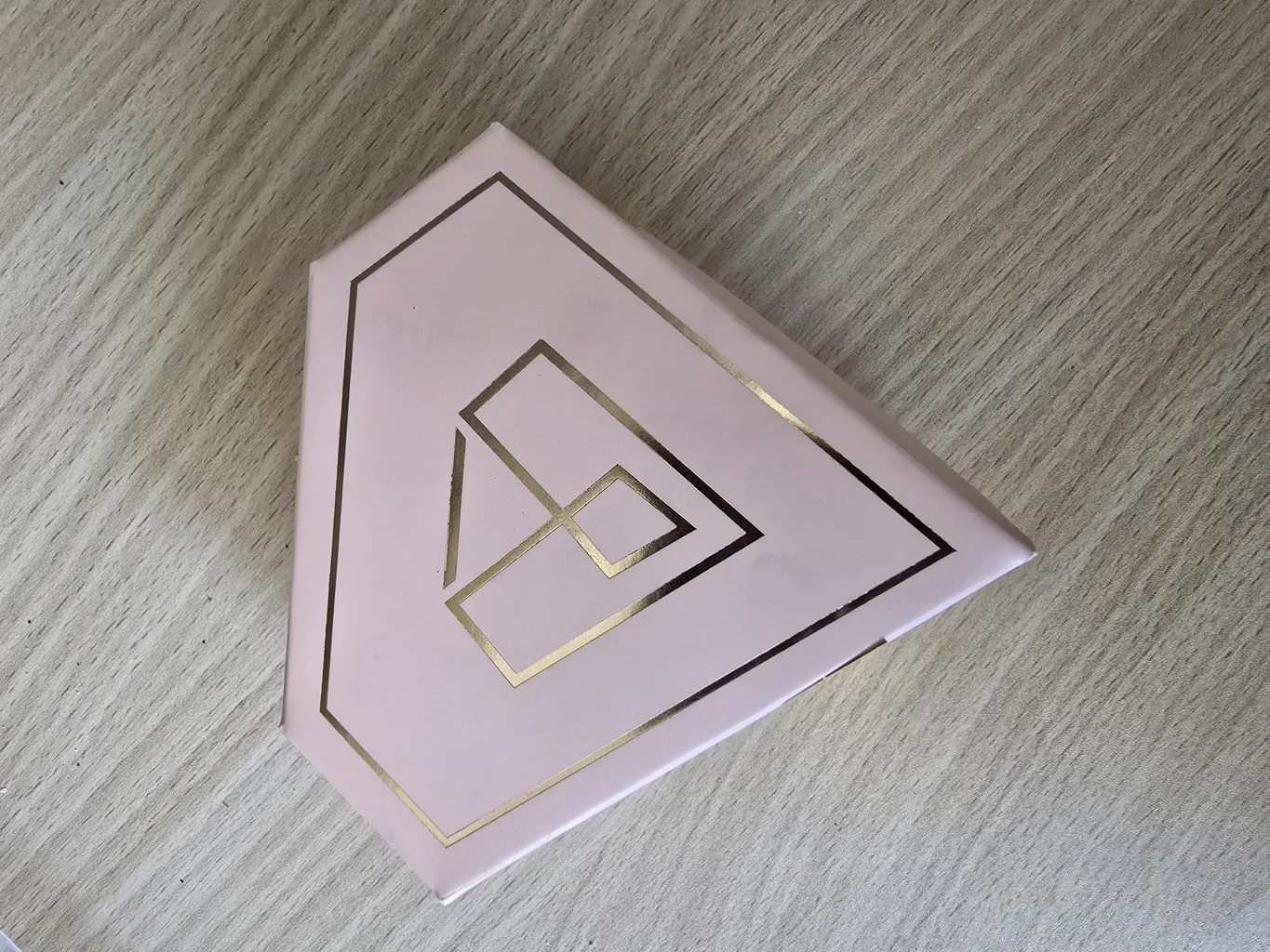 گوشواره طلا 18 عیار زنانه گالری رحمانی مدل البرنادو کد 01051