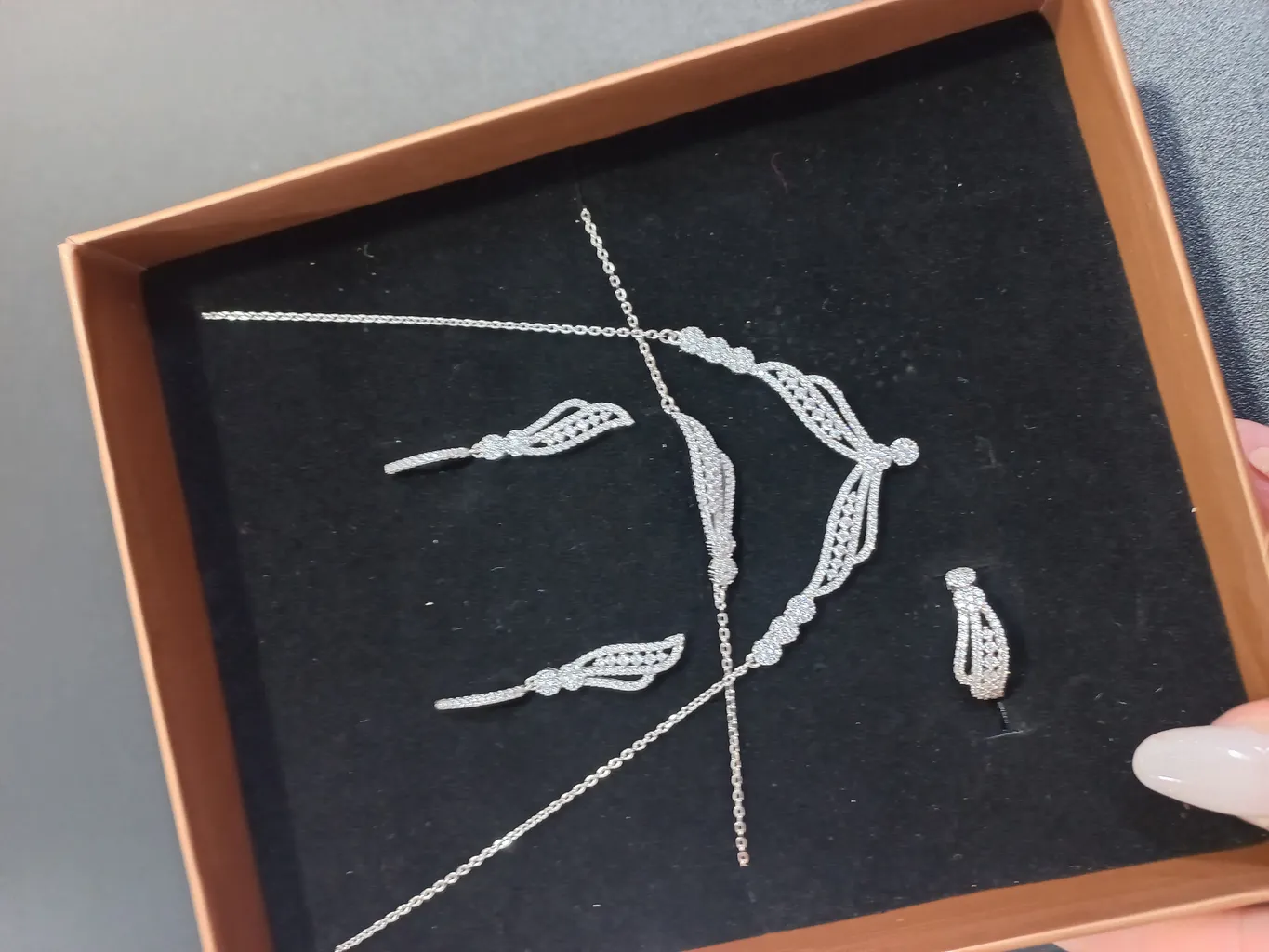 سرویس نقره زنانه مدل AMT-N207