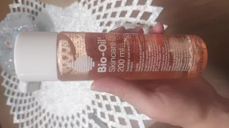 روغن صورت و بدن بایو اویل مدل ترمیم کننده و تقویت کننده حجم 200 میلی لیتر