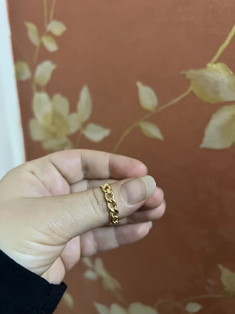 انگشتر طلا 18 عیار زنانه با طرح کارتیه مدل 01 سایز 55