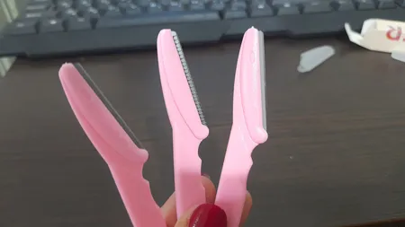 تیغ اصلاح ابرو مدل 00200