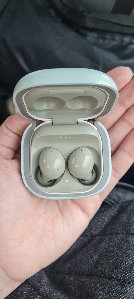 کاور سامورایی مدل Quad-16 مناسب برای کیس هدفون سامسونگ  Galaxy Buds Live / Buds Pro / Buds 2 / Buds 2 Pro / Buds FE