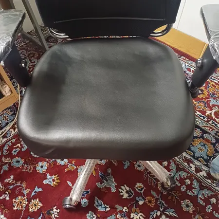 صندلی اداری نیلپر مدل SM812v چرمی