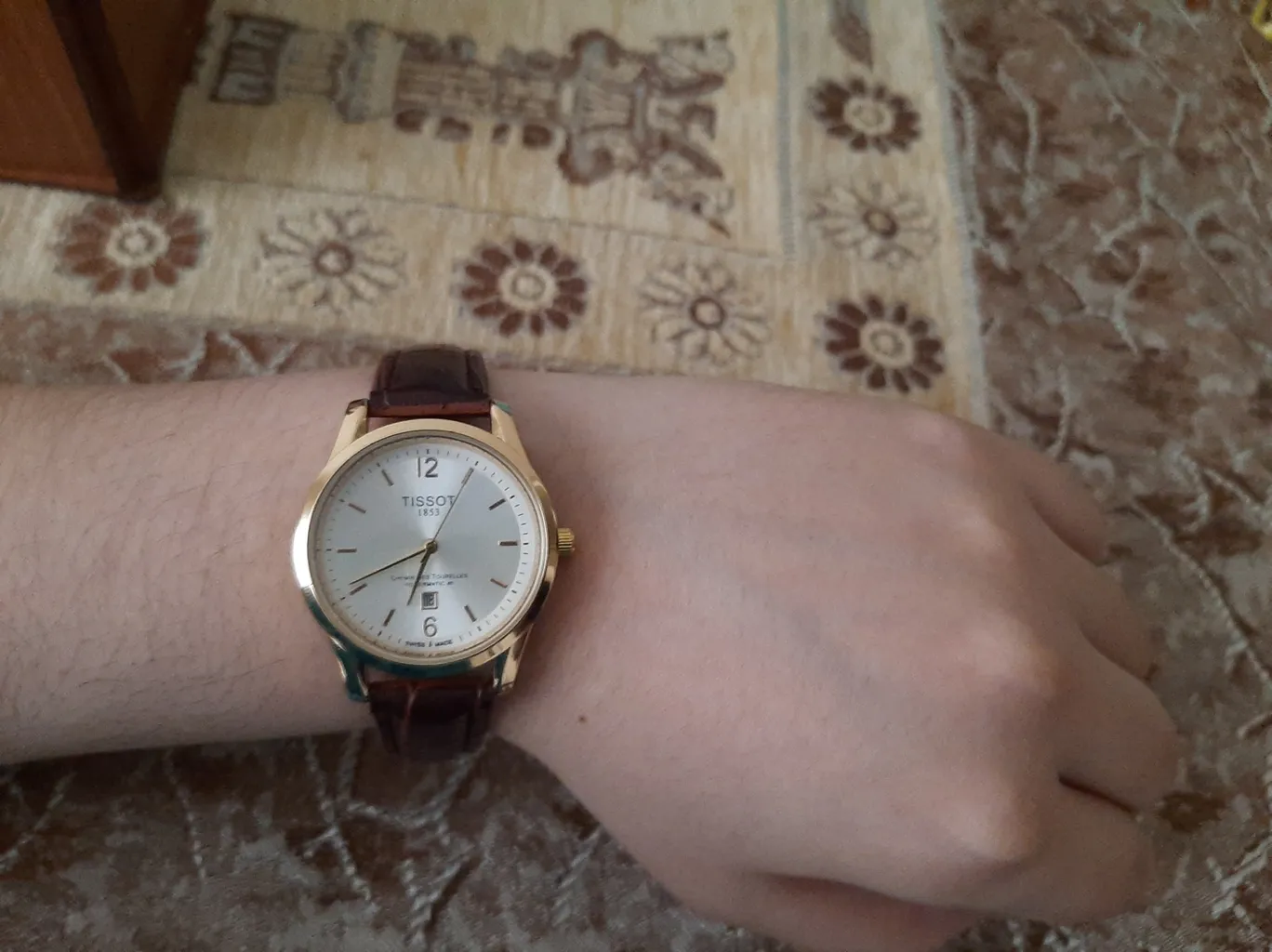 ساعت مچی عقربه ای زنانه مدل 766L