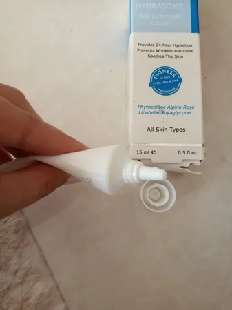 کرم دور چشم فیس دوکس مدل Hydrasome حجم ۱۵ میلی لیتر