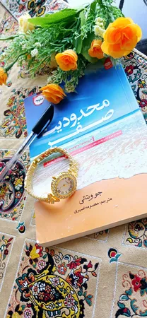 ساعت مچی عقربه ای زنانه مدل نگین دار کد 03