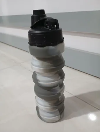 قمقمه مدل سیلیکونی تاشو گنجایش 0.5 لیتر