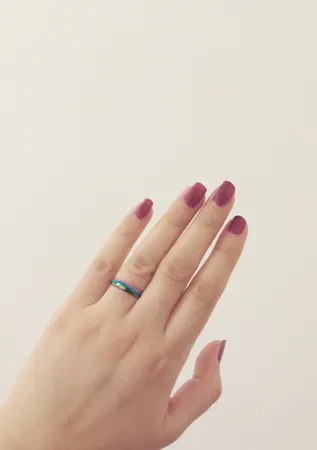 انگشتر مدل RQ700