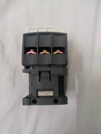 کنتاکتور 32 آمپر اشنایدر الکتریک مدل LC1D32M7