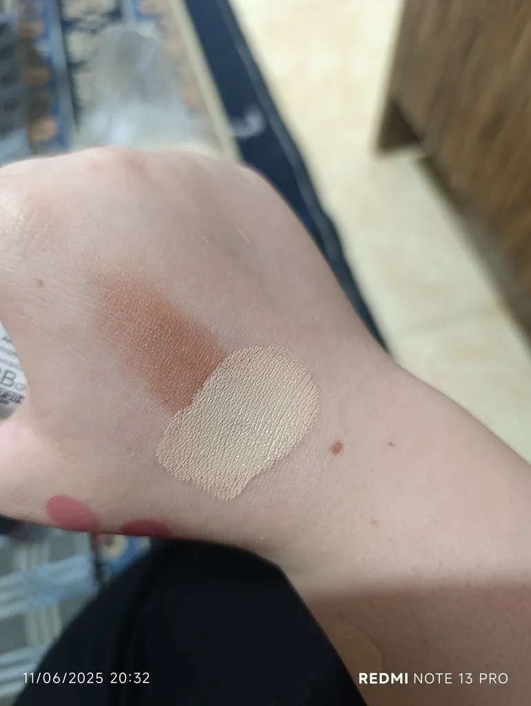 کرم پودر نوتریکا شماره B50 حجم 40 میلی لیتر