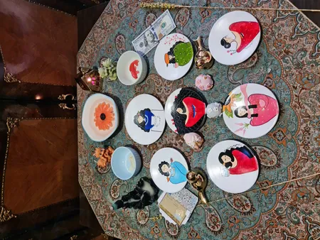 بشقاب دیوارکوب سفالی مدل هفت سین کد 0007 مجموعه 7 عددی