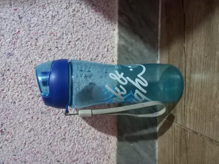 قمقمه دوچرخه کملا مدل New-Safe Drink کد 807-Cam گنجایش 0.550 لیتر