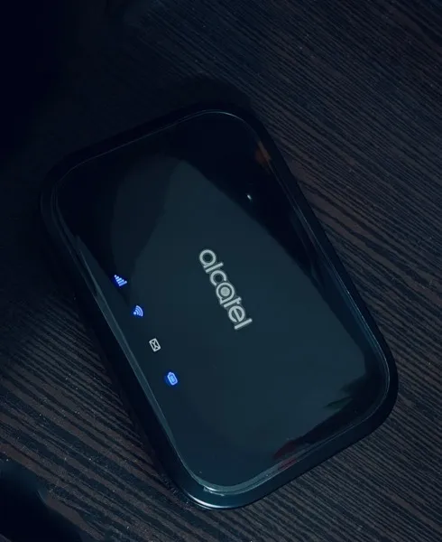 مودم همراه 4G آلکاتل مدل MW12VK CAT12