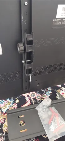 پایه دیواری تلویزیون مارشل  مدل M2 مناسب برای تلویزیون های 32 تا 55 اینچ