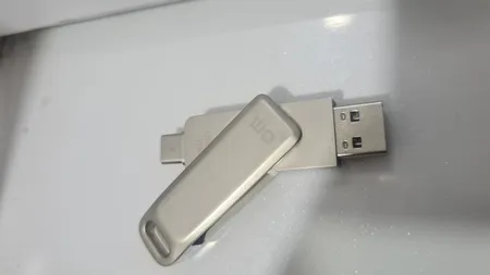 فلش مموری دی ام مدل PD168 ظرفیت یک ترابایت