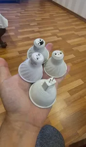 تجریه خرید لامپ هالوژن ال ای دی 7 وات زد اف آر مدل H7W580 پایه GU5.3 بسته 10 عددی