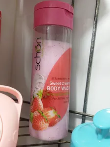 تجریه خرید شامپو بدن شون مدل Strawberry And Milk حجم 300 میلی لیتر