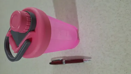 شیکر مدل 3 تیکه همزن دار گنجایش 0.55 لیتر