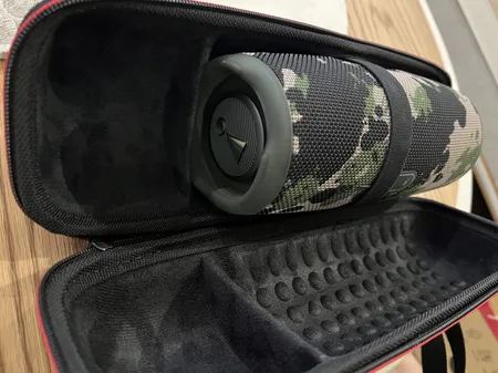 کیف حمل اسپیکر مدل charge 5