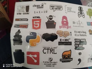 تجریه خرید استیکر لپ تاپ طرح برنامه نویسی کد 1 مجموعه ۳۰ عددی