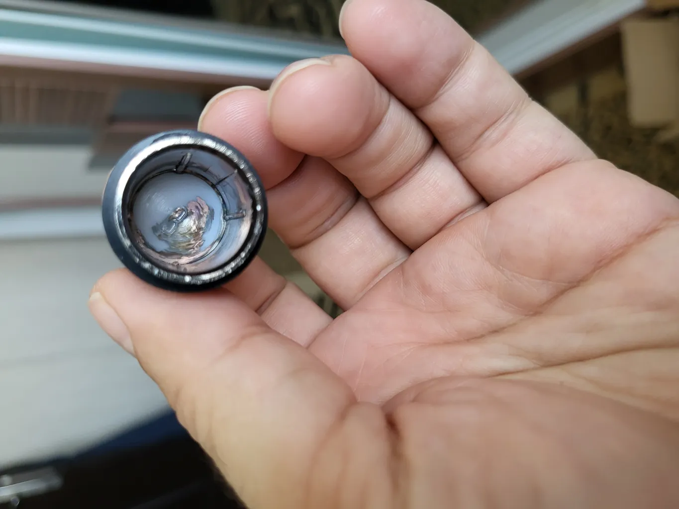 ادو پرفیوم مردانه هارلینگن مدل مگاماره اورتو پاریسی با رایجه معتدل حجم 50 میلی لیتر