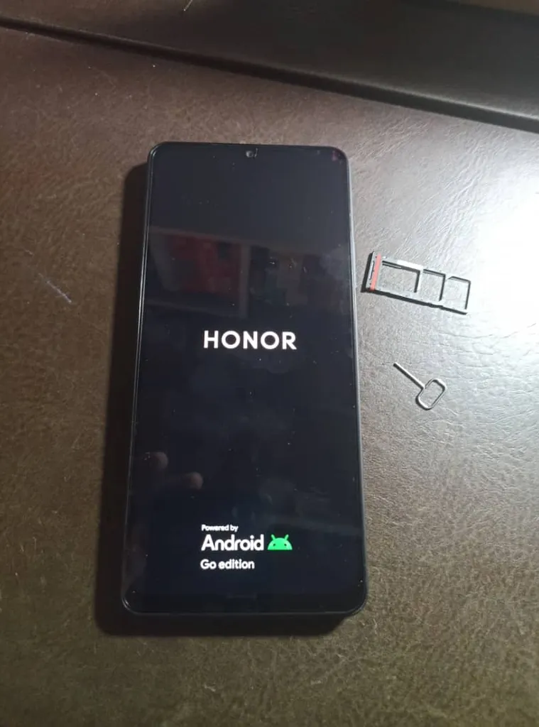 گوشی موبایل آنر مدل Play10 دو سیم کارت ظرفیت 64 گیگابایت و رم 3 گیگابایت